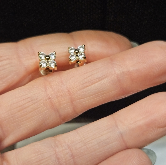 NEW Gold-Tone Stainless Steel & Cubic Zirconia Flower Stud Earrings - Picture 5 of 7